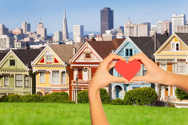 Coração Amor Vermelho Fundo Senhoras Pintadas Alamo Square Park Sobre — Fotografia de Stock