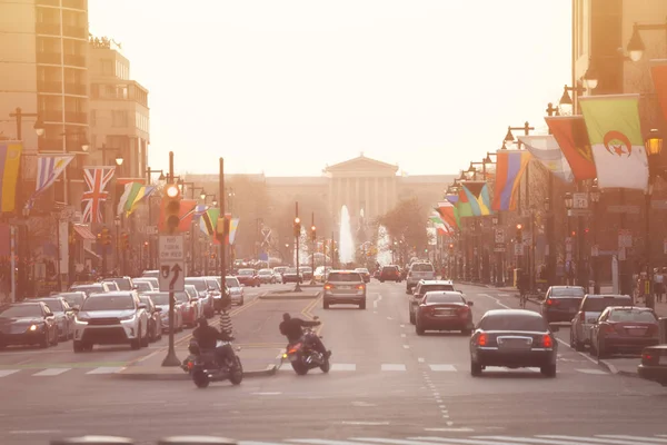 Benjamin Franklin Parkway Och Konst Museum Haze Philadelphia Usa — Stockfoto