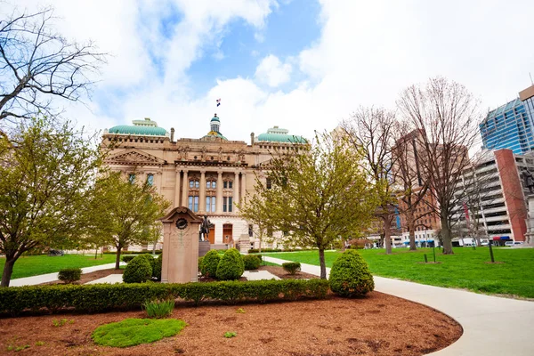 Vista Panorâmica Edifício Indiana Statehouse Primavera Indianápolis Eua — Fotografia de Stock