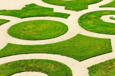 Versailles Portakal Sarayı yeşil çim parterre yukarıda görünümü, Fransa, Avrupa