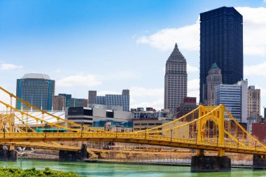 Pittsburg downtown and Roberto Clemente Bridge over Ohio river, Pennsylvania, USA
