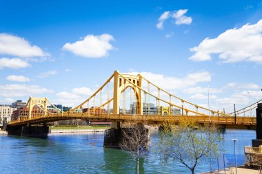 Ohio 'daki Roberto Clemente Köprüsü Pittsburg, Pennsylvania, Usa