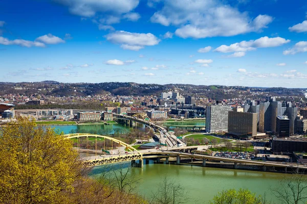 Innenstadt Point State Park Und Fort Duquesne Brücke Von Pittsburgh — Stockfoto