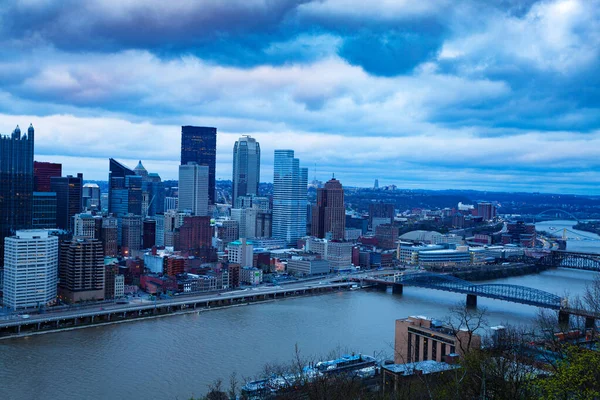 Nachtansicht Von Pittsburgh Innenstadt Gebäude Und Monongahela Fluss Pennsylvania Usa — Stockfoto