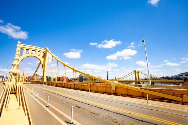 Straße Auf Roberto Clemente Brücke Über Ohio Pittsburg Pennsylvania Usa — Stockfoto