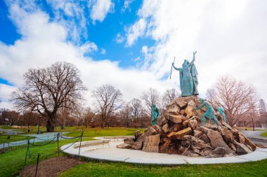 Moses Heykeli, King Memorial Çeşmesi Washington Park Geçit Alanı, Albany NY, ABD