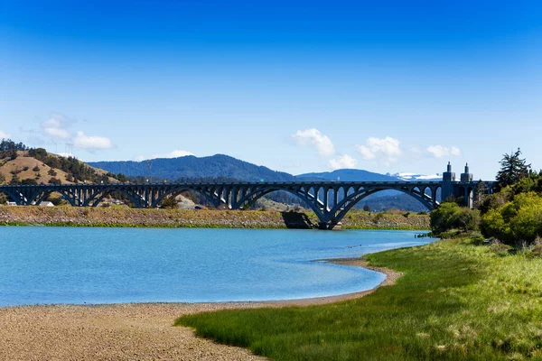 Rogue River Eller Isaac Lee Patterson Memorial Bridge Curry County — Stockfoto
