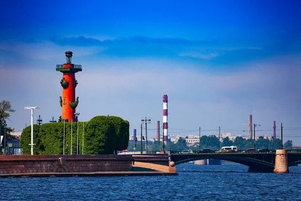 Rostralnaya Column Vasilyevsky Island Streka Place Neva River Saint Petersburg — Stock Photo, Image