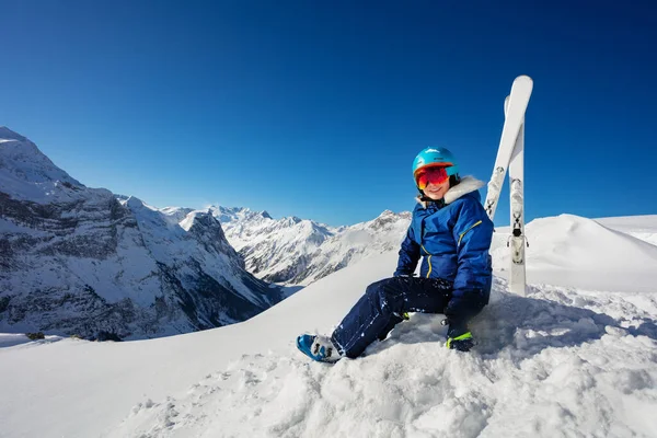 Portrait Mountains Girl Blue Helmet Ski Outfit Sky Sit Snow — Stock Photo, Image