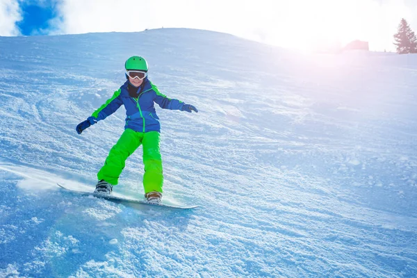 Snabb Action Foto Pojke Som Går Utför Snowboard Från Sidan — Stockfoto