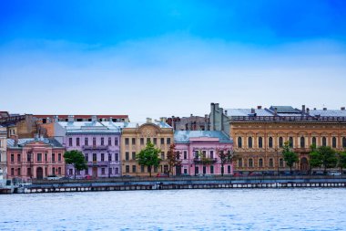 Saint Petersburg, Rusya 'daki Neva nehrinin İngiliz embarikatı
