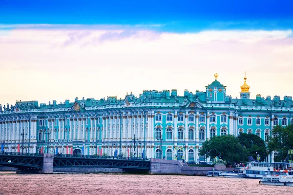 Vista Palácio Inverno Dvorets Zimnij Almirantado Embankment São Petersburgo Rio — Fotografia de Stock