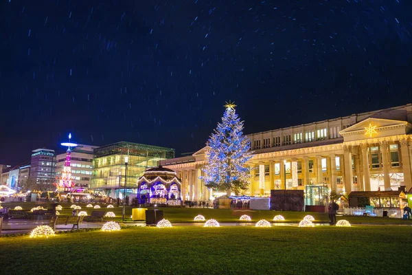 Árbol Navidad Iluminado Feria Del Mercado Plaza Del Castillo Schlossplatz —  Fotos de Stock