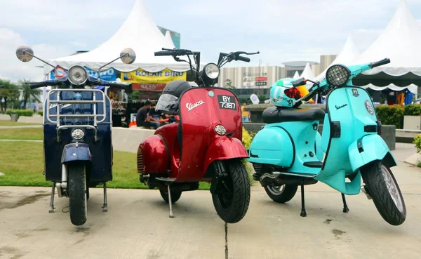 Setia Alam Selangor Malásia Outubro 2018 Scooters Coloridos Vespa Piaggio — Fotografia de Stock
