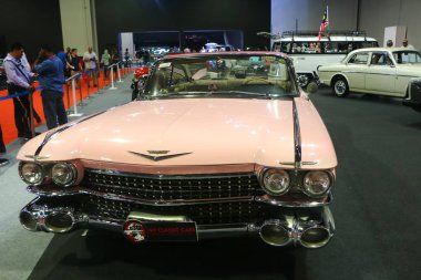 Kuala Lumpur, Malezya-Aralık 1, 2018: Cadillac De Ville 1959 klasik otomobil, 