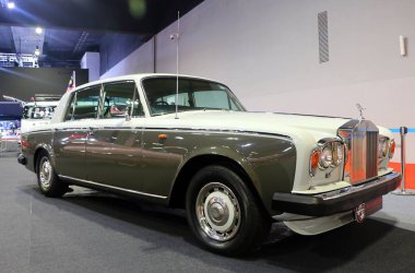 Kuala Lumpur, Malezya-Aralık 1, 2018: Rolls-Royce gölge II, Rolls-Royce 1980.The araba için 1965 üzerinden çeşitli şekillerde görüntülenen Klims 2018 yılında Kuala Lumpur adlı İngiliz otomobil üreticisi tarafından üretildi.