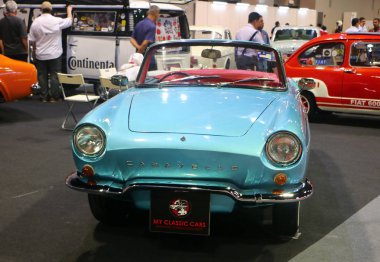 Kuala Lumpur, Malezya-Kasım 1,2018: Renault Caravelle imal ve Renault tarafından pazarlanan bir spor otomobil olduğunu. Arabayı Kuala Lumpur International Motor Show 2018 sırasında (Klims görüntülenen).