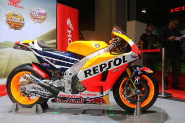 Kuala Lumpur, Malezya-Aralık 1,2018: Repsol Honda Rc213v Motogp, Kuala Lumpur International Motor Show (Klims 18) Kuala Lumpur, Malezya sırasında gösterilen.