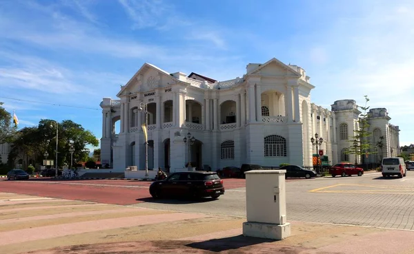 ペラ州 マレーシアのイポー市内中心部に位置するイポー ペラ州 マレーシア 2019 イポー市庁舎 1916 年にアーサー Hubback によるデザインだった — ストック写真