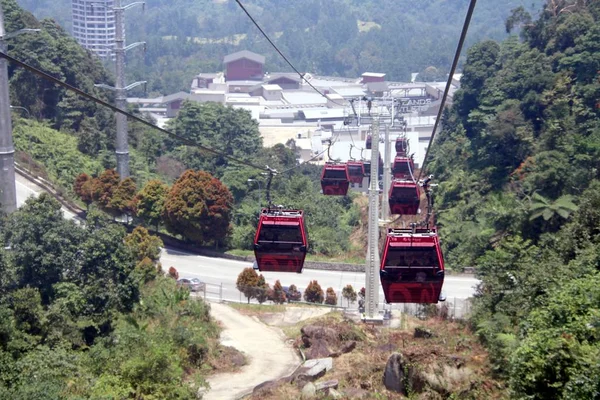 云顶高地 马来西亚彭亨 2019年8月31日 阿瓦纳天空大道缆车 云顶高地最受欢迎的景点之一 提供阿瓦纳站和Skyavenue购物中心之间的旅行方式 — 图库照片
