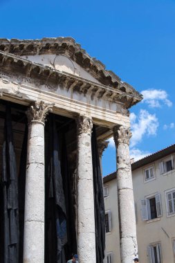 Augustus Tapınağı ilk Roma İmparatoru, Augustus adamıştır, bu muhtemelen bazı İmparatorun boyunca inşa edilmiştir noktası M.ö. 27 14 yılında ölümünün arasındaki