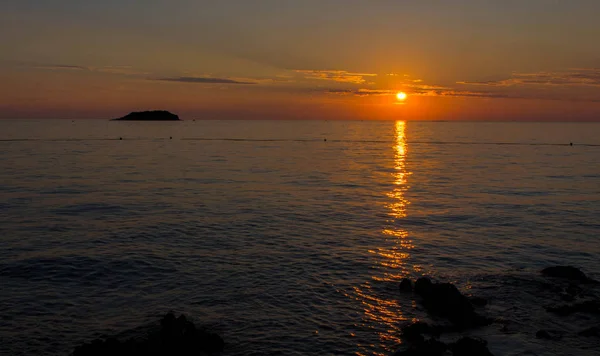 Закат Закат Море Яркое Солнце Небе Оранжевый Пляжный Пейзаж — стоковое фото