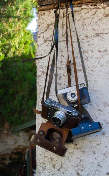 Starý Fotoaparát Izolované Dřevěné Pozadí Detailní Záběr — Stock fotografie