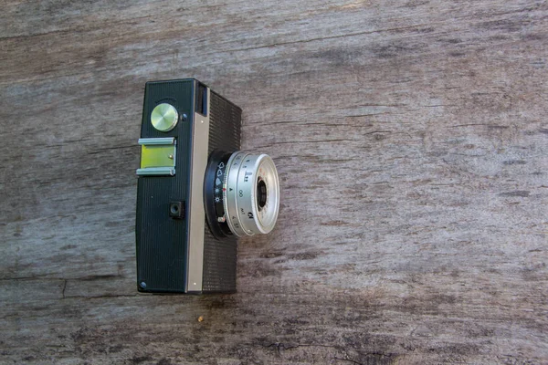 Câmera Fotográfica Antiga Isolada Fundo Madeira Fechar — Fotografia de Stock