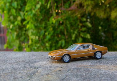 küçük araba oyuncak