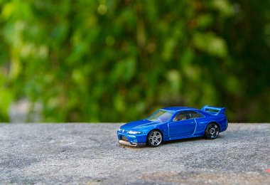 küçük araba oyuncak