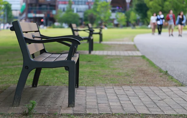 Park Pieszych Ławce Chodniku — Zdjęcie stockowe