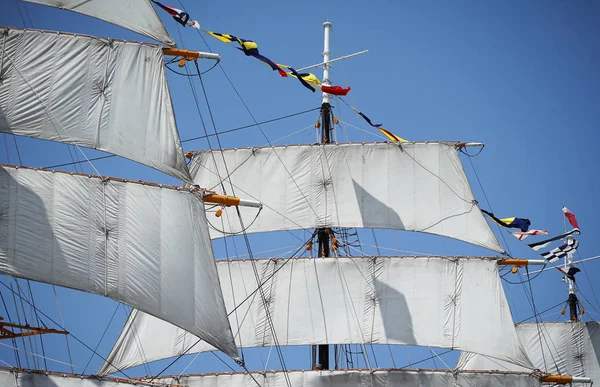 Vela Céu Azul Barco Vela Dia Que Estava Bem — Fotografia de Stock