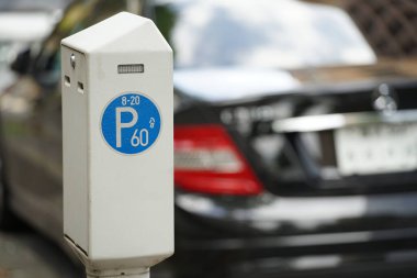  Japonya 'nın gündüz parkmetresi. Otoparkın olduğu yer.                              