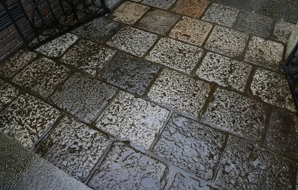 Der Boden Des Regen Nassen Steinpflasters — Stockfoto