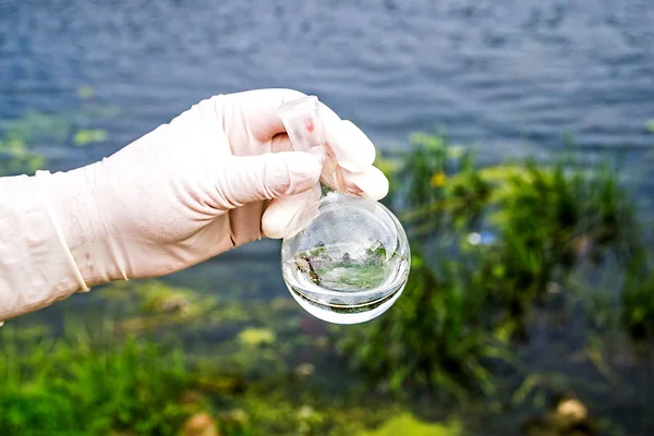 Campione Acqua Del Fiume Presa Acqua Estrazione Dell Acqua Dirottamento — Foto Stock