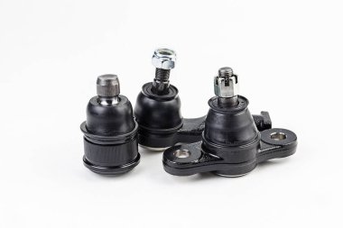  Tie rod izole beyaz bir arka plan ucunda. Otomobil parçaları. Yedek parçalar.