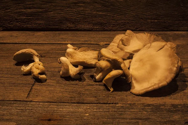 Vegane Küche Pilze Auf Altem Holztisch Natürliche Ernährung Nahaufnahme — Stockfoto