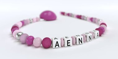 Adı Aenna olan kızlar için pembe emzik Zinciri