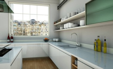 Güzel bir tasarım ile bir evde beyaz modern mutfak