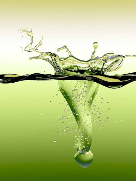 Разбрызгивание воды на зеленом фоне — стоковое фото
