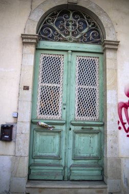 Eski moda vintage akdeniz ev kapı, Limasol, Kıbrıs