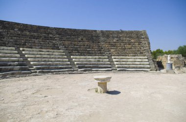 Salamis antik kenti antik amfitiyatro, güneşli gün ve mavi gökyüzü, Mağusa, Nothern Kıbrıs