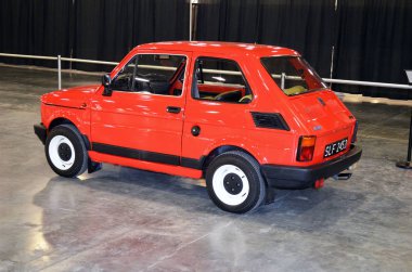 Parlak kırmızı 1981 Fiat 126 P Miami Beach, Florida, 2018 Auto Show'da sergilenen üzerinde 13 Ekim 2018 fotoğraflandı..