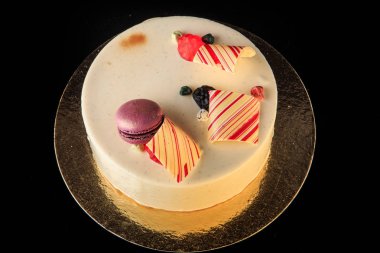 Üstten Görünüm lezzetli yuvarlak pasta beyaz sır ile