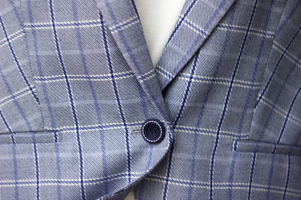 Kadın mavi ekose ceket Beyaz tişört, style, fashio ile kombine bir düğme ile tutturulmuş