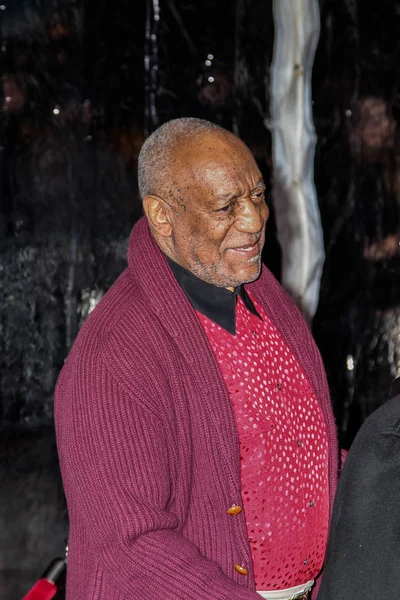 NEW YORK, NY - 6 Kasım 2013 'te New York' ta düzenlenen 7. 'Stand Up For Heroes' etkinliğine Bill Cosby katıldı..