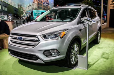 New York City-Mart 28: Ford Escape titanyum New York International Auto Show 2018, Jacob Javits Center gösterilir. Bu basın önizleme ilk günden Nyias in, 28 Mart 2018 oldu.