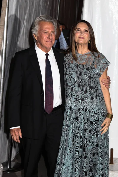 Dustin Hoffman and Lisa Hoffman — Stock Photo, Image