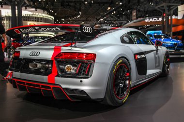 Audi R8 Lms, New York Uluslararası Otomobil Fuarı 2017 'de gösterildi.