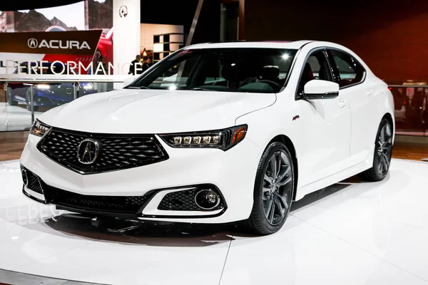 Acura Tlx, New York Uluslararası Otomobil Fuarı 2017 'de gösterildi